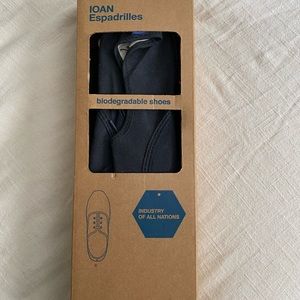 IOAN Espadrilles size 9 (USA)